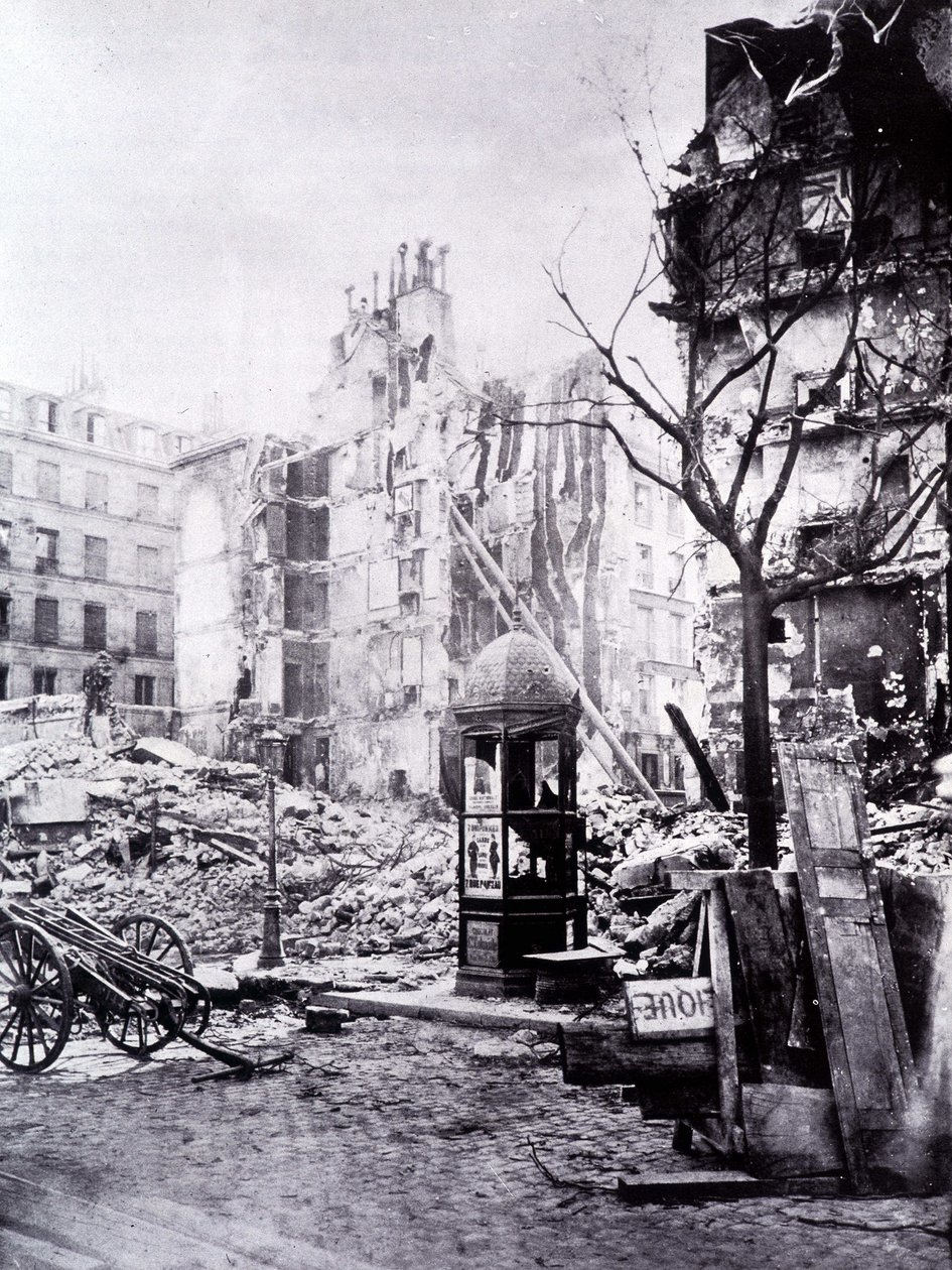 De grote werken van Parijs: de hoek van Rue Royal en Rue du Fbg St Antoine door Unknown photographer