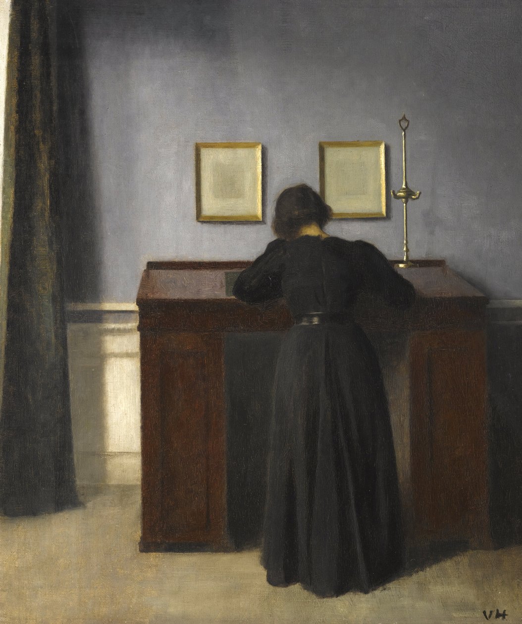 Ida Staand aan een Bureau, 1900 door Vilhelm Hammershoi