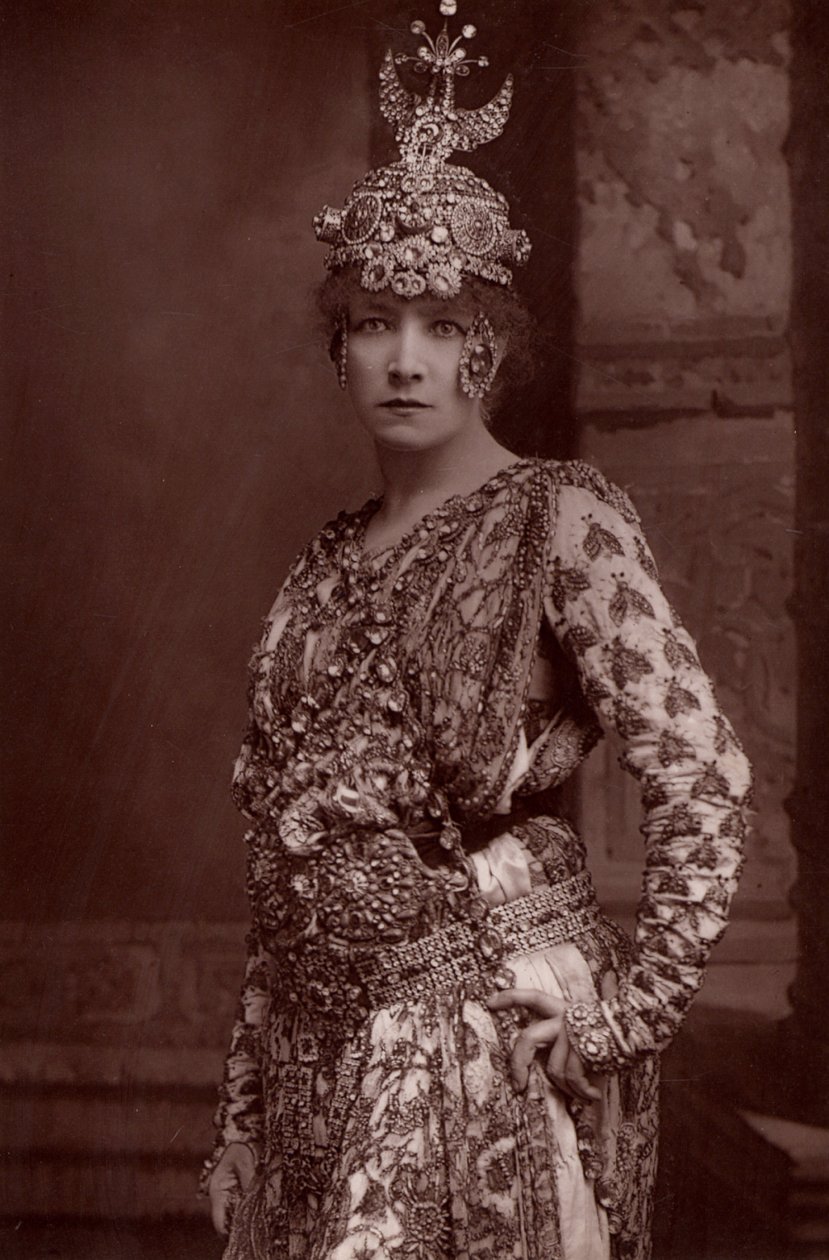 Henriette Rosine Bernard genaamd Sarah Bernhardt (1844-1923) door W. and D. (after) Downey