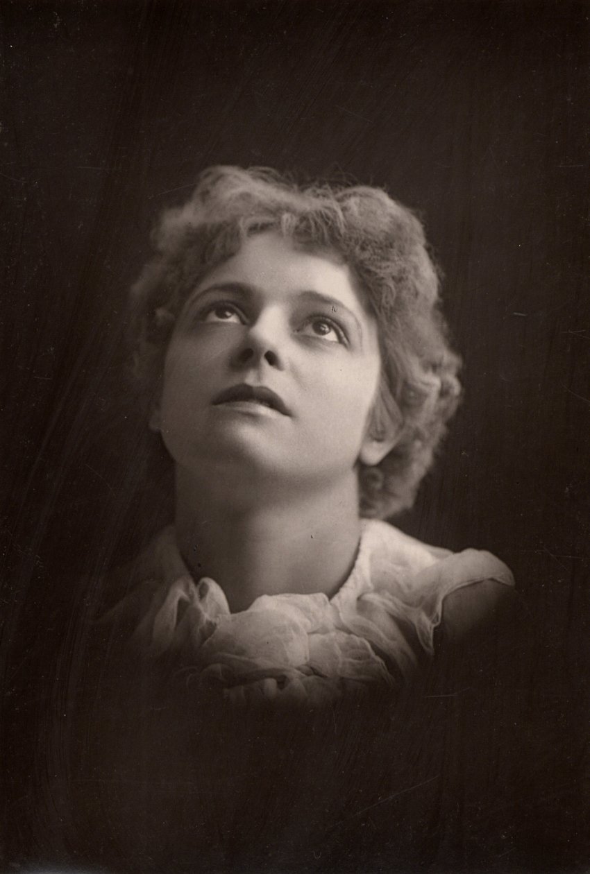 Olga Brandon (geboren 1865) Australisch geboren actrice. (woodburytype) door W. and D. (after) Downey