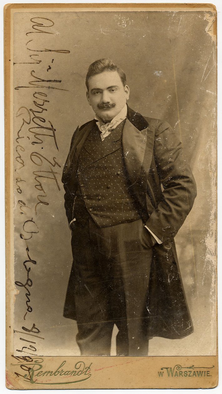 Portret van de operazanger Enrico Caruso 1873-1921, 1900s door Warsaw. Photo studio Rembrandt