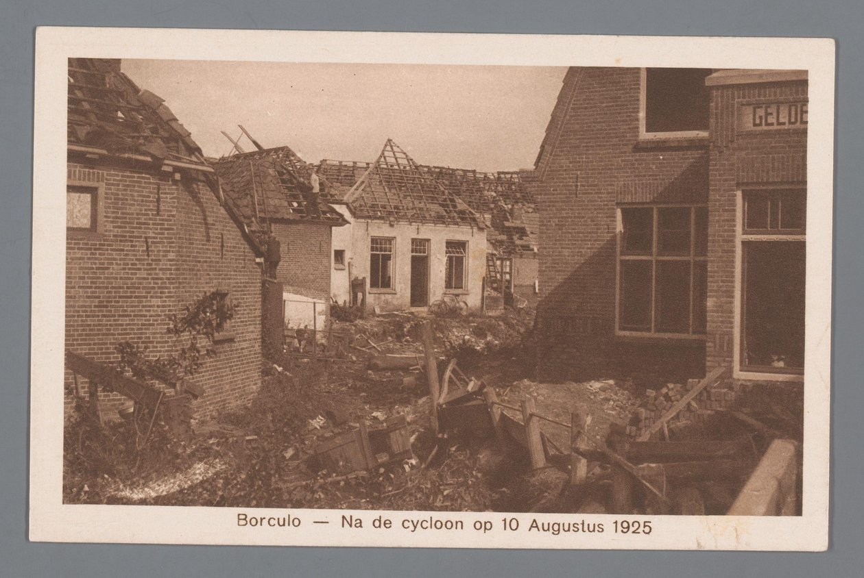 Borculo -- Na de cycloon op 10 augustus 1925 door Weenenk and Snel