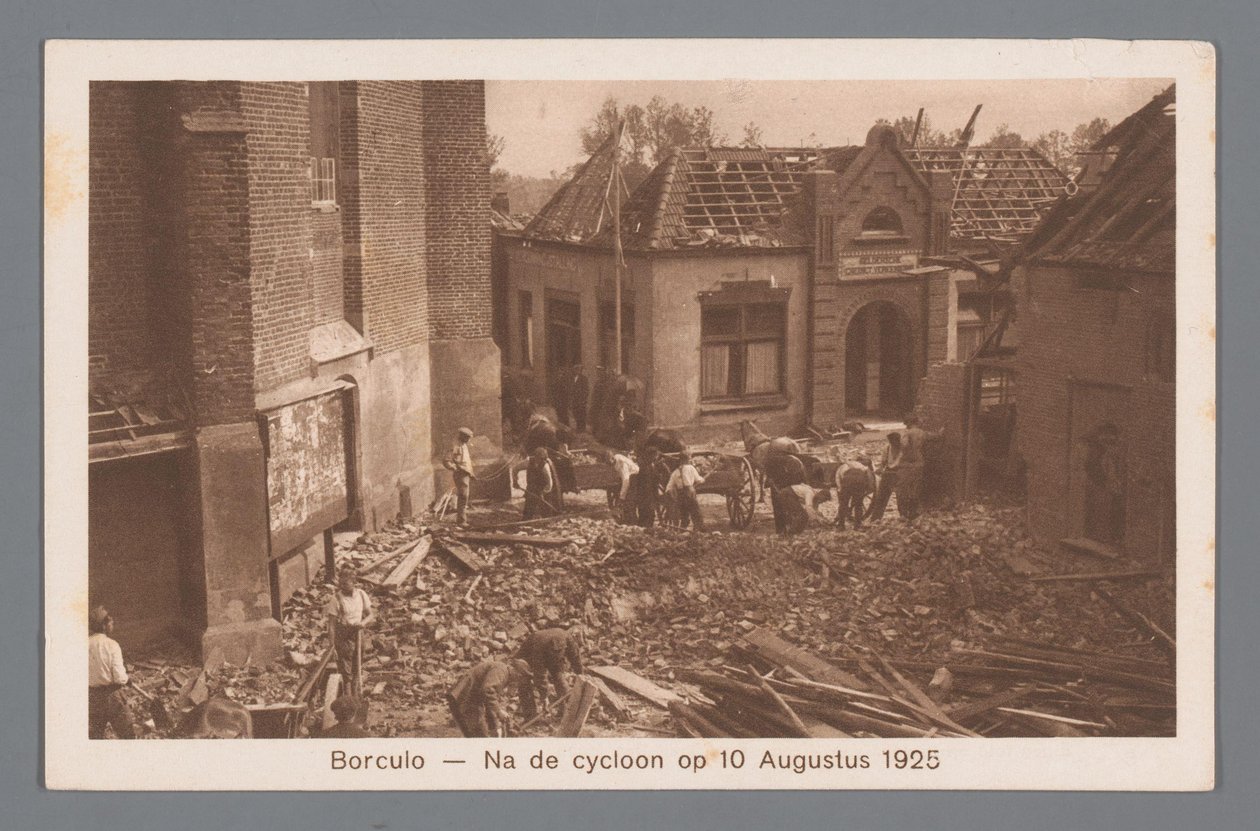 Borculo -- Na de cycloon op 10 augustus 1925 door Weenenk and Snel