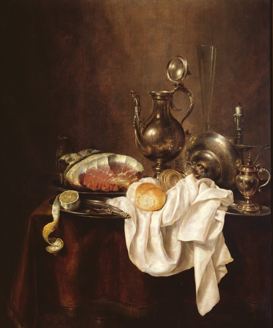 Stilleven van ham en zilveren bord door Willem Claesz. Heda