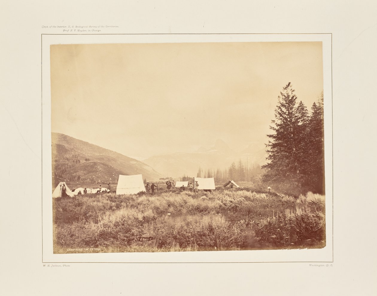Kamperen aan de monding van de Téton Canyon door William Henry Jackson