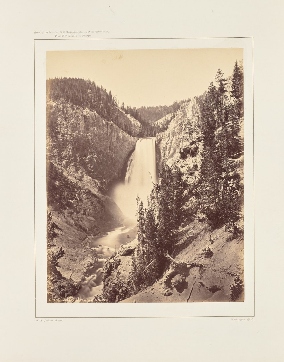 De Lower Falls van de Yellowstone, van dichtbij gezien door William Henry Jackson