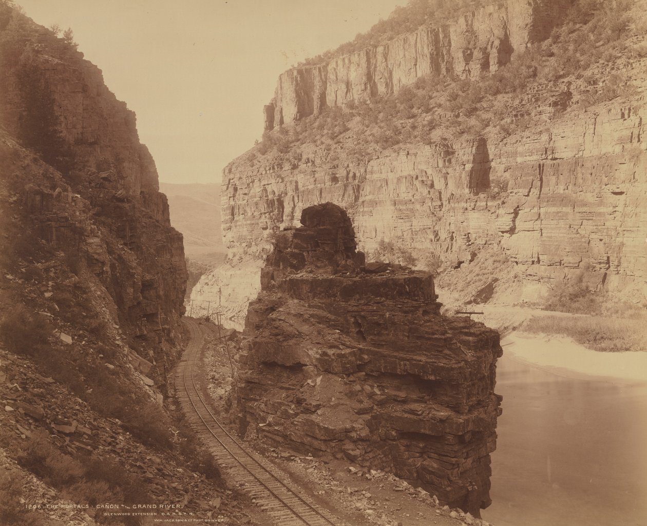The Portals, Canyon of the Grand River, Glenwood-uitbreiding van de D.  R.G.R.R. door William Henry Jackson