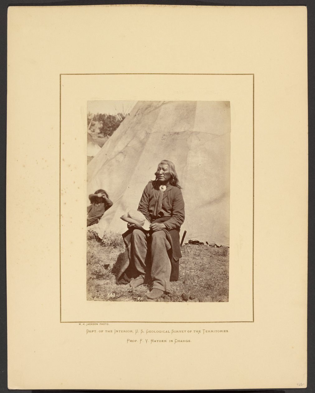 [Washakie of Schiet de Buffel Lopend, Shoshone, Wind River Mountains, Wyoming]. door William Henry Jackson
