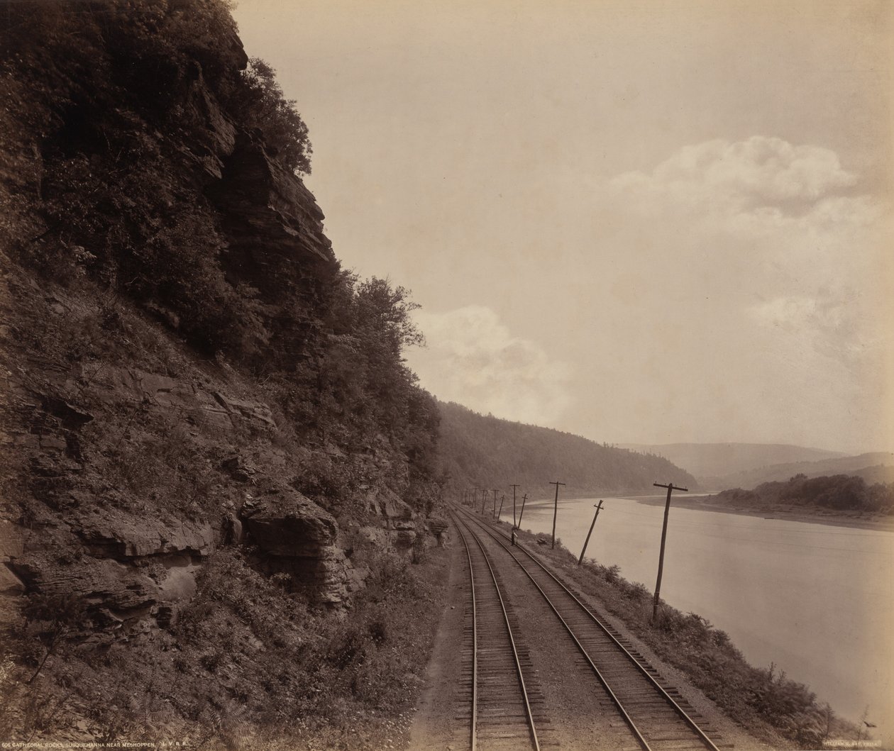 Kathedraalrotsen, Susquehanna bij Meshoppen, c. 1895 (foto) door William Herman Rau