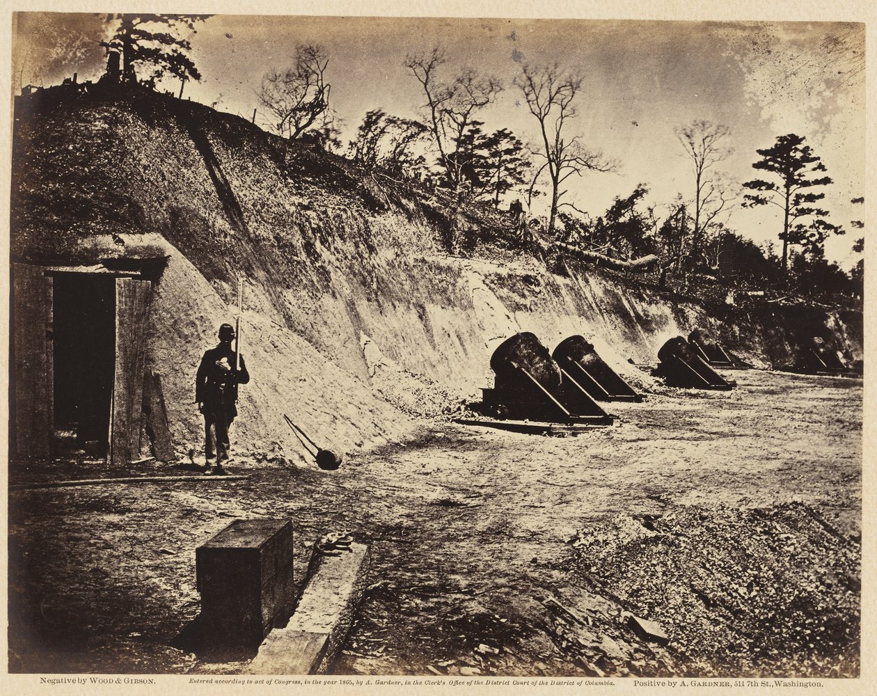 Batterij Nr. 4, nabij Yorktown, mei 1862 (albumineprint op geschept papier) door Wood and Gibson Wood and Gibson