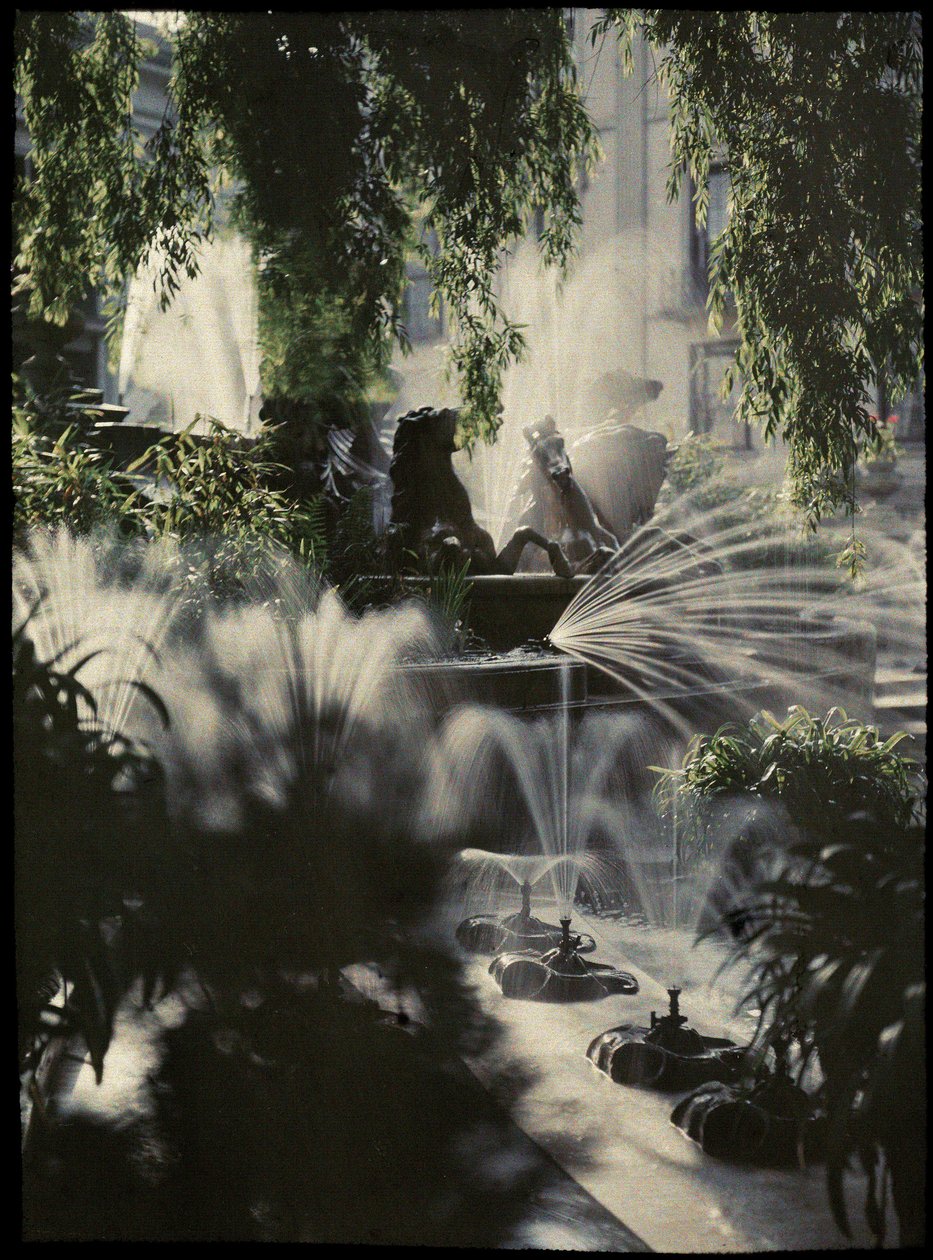 De Neptunusfontein, Cheltenham, c 1910 door Frederick (attr. to) Barnard