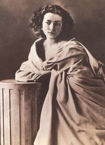 Portret van Henriette Rosine Bernard, genaamd Sarah Bernhardt (1844-1923) door Nadar