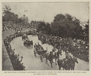 De festiviteiten in Hongarije, Zijne Majesteit en graaf Szapáry de premier, in de staatskoets, op weg naar het paleis (zwart-wit foto)