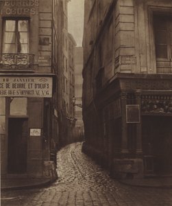 De rue Tirechape, genomen vanaf de rue Saint-Honore, gesloopt voor de rue du Pont-Neuf (zwart-wit foto) door (after) French Photographer