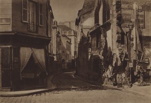 De straat van Lourcine door (after) French Photographer