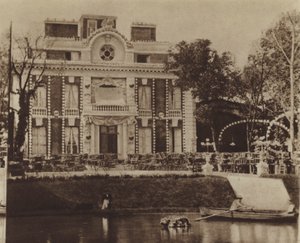 Le Chateau-Rouge tuinen en bosjes (zwart-wit foto) door (after) French Photographer