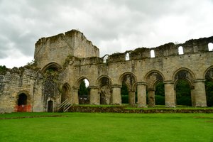 Buildwas Abbey, een middeleeuws cisterciënzerklooster in Shropshire, Engeland.