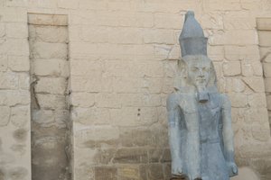 De tempel van Luxor, Oud-Egyptische architectuur in Luxor door Albert Mansour