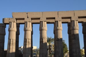De tempel van Luxor, Oud-Egyptische architectuur in Luxor door Albert Mansour