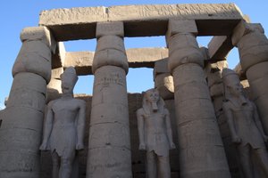 De tempel van Luxor, Oud-Egyptische architectuur in Luxor door Albert Mansour
