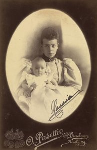 Grootvorstin Xenia Alexandrovna van Rusland met dochter Irina Alexandrovna door A. Pasetti Photo Studio
