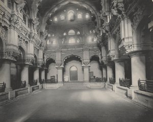 Ingang tot het paleis van Torumal Paiks door A. W. A. Plâté Studio