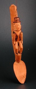 Figuur van een Europese man zittend op de steel van een lepel, Zuidoost-Afrika, eind 19e eeuw door African