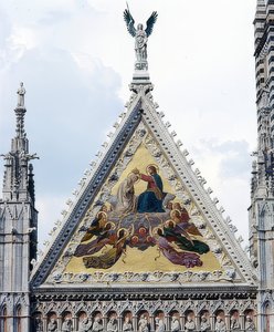 Kathedraal van Siena (Cattedrale di Santa Maria Assunta). Detail: Mozaïek met de kroning van Maria door Alessandro Franchi