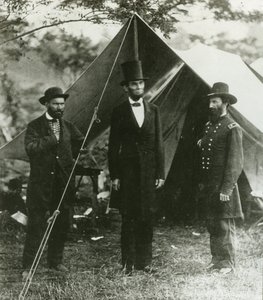 Abraham Lincoln met Allan Pinkerton en generaal-majoor John A. McClernand, 1862