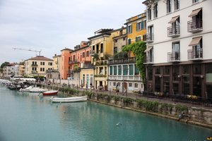 Peschiera del Garda Klein Venetië door Alexandra Joseph