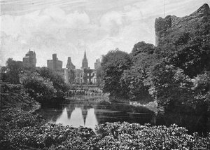 Cardiff Castle: Oostelijke voorkant en toren, ca. 1896