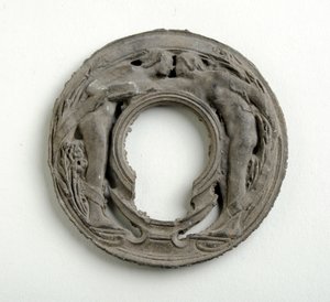 Maquette voor een hanger met een arabesk schild (gebronsd gips)