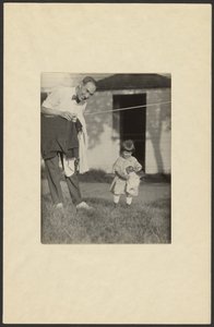 [George en Yvonne Boursault, Lake George]. door Alfred Stieglitz