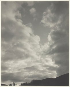Muziek - Een reeks van tien wolkenfoto