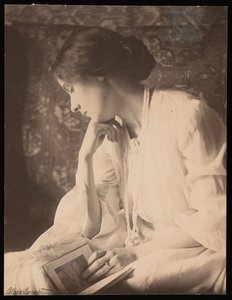 Alice Broughton foto van Agnes Pelton (zwart-wit foto)