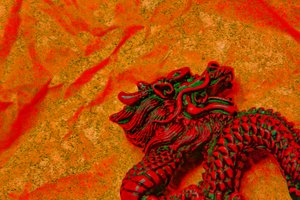Red Dragon, 2021 (overgeschilderde foto)