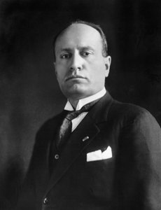 Benito Mussolini (zw/w foto)
