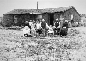 Amerikaanse pioniersfamilie, ca. 1888 door American Photographer