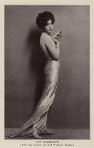 Ann Constance (z/w foto)