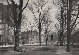 Boston: Commonwealth Avenue (z/w foto) door American Photographer
