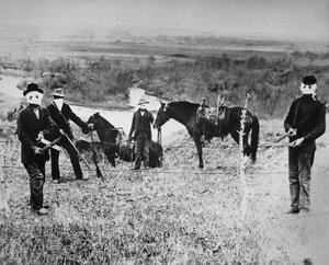 Boeren-homesteaders van Nebraska snijden hekken van veehouders door in Custer County