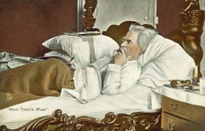 Mark Twain, liggend in bed, sigaar rokend (kleurenfoto) door American Photographer