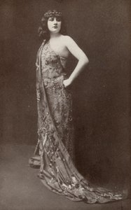 Mary Garden, als "Salome" (z/w foto) door American Photographer