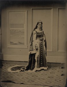 Portret van een vrouw,jaren 1880 (foto) door American Photographer
