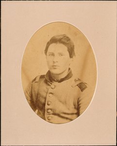 Portret van een ongeïdentificeerde soldaat (sepia foto) door American Photographer