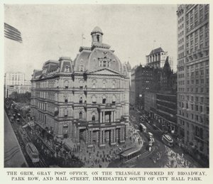 Het grimmige, grijze postkantoor, op de driehoek gevormd door Broadway, Park Row en Mail Street, direct ten zuiden van City Hall Park door American Photographer