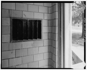 Tegel- en lijstdetail met brievenbussen, typische ingang naar trappenhuis, Techwood Homes, Gebouw nr. 6, 465 Techwood Drive & 119-125 Hunnicutt Street, Atlanta, Fulton County, GA door American Photographer