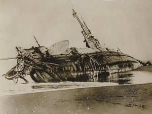 Wrak van de Amerikaanse onderzeeër h3, 1917 door American Photographer