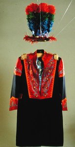 Osage vrouwen trouwjurk, uit Oklahoma