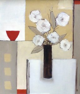 Rode kom, witte bloemen